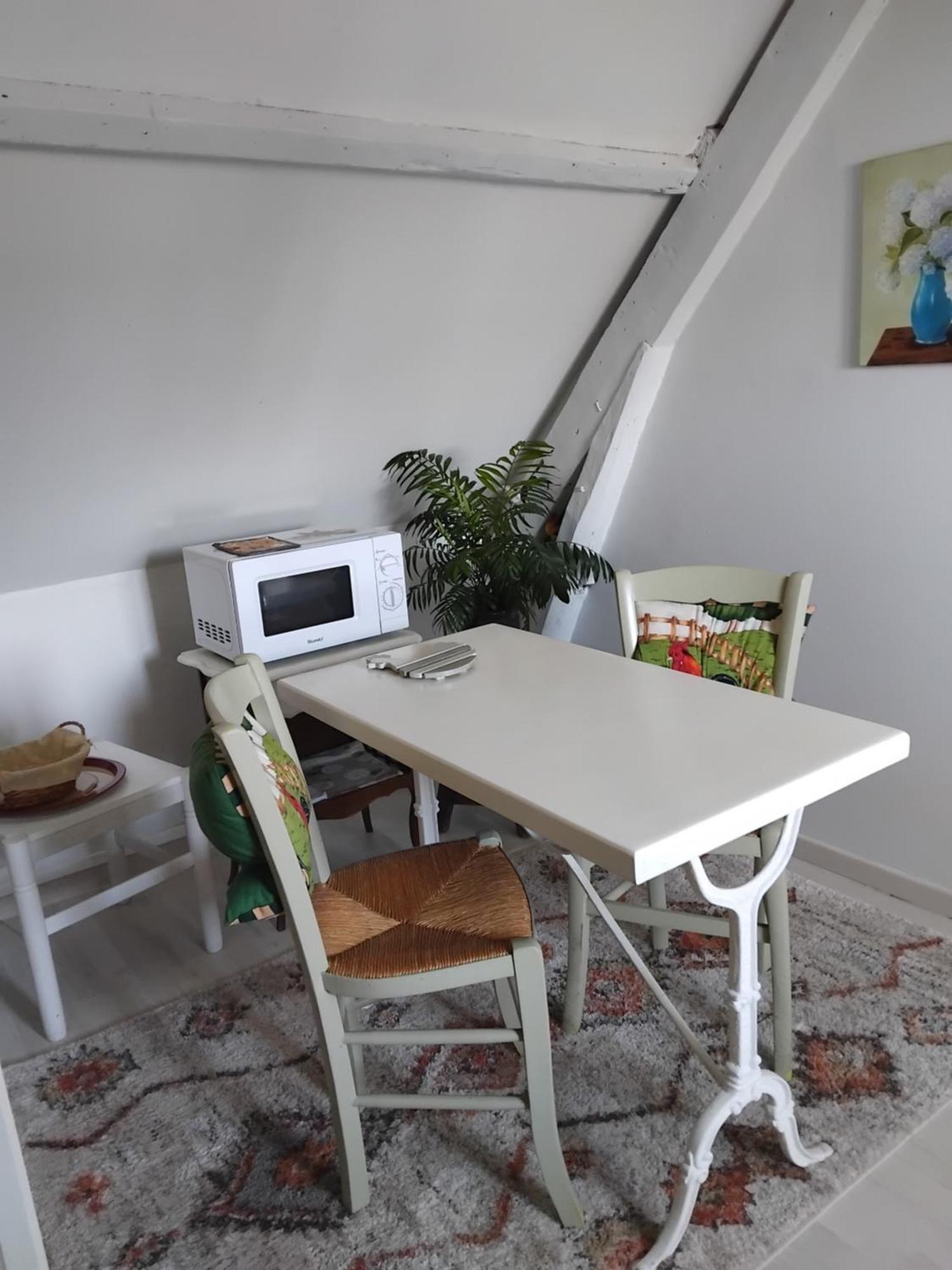 Bed and Breakfast Le Jardin Des Poules Thietreville Екстер'єр фото